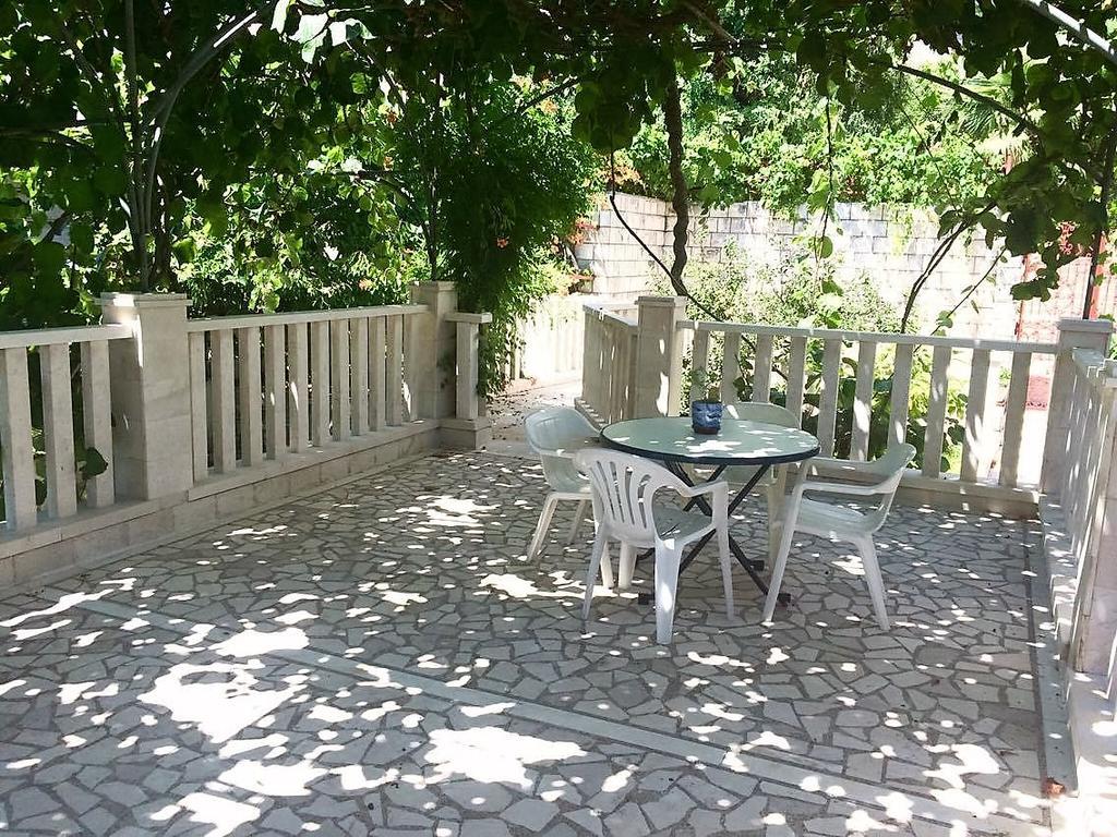 Guest House Vila Eli 헤르섹 외부 사진