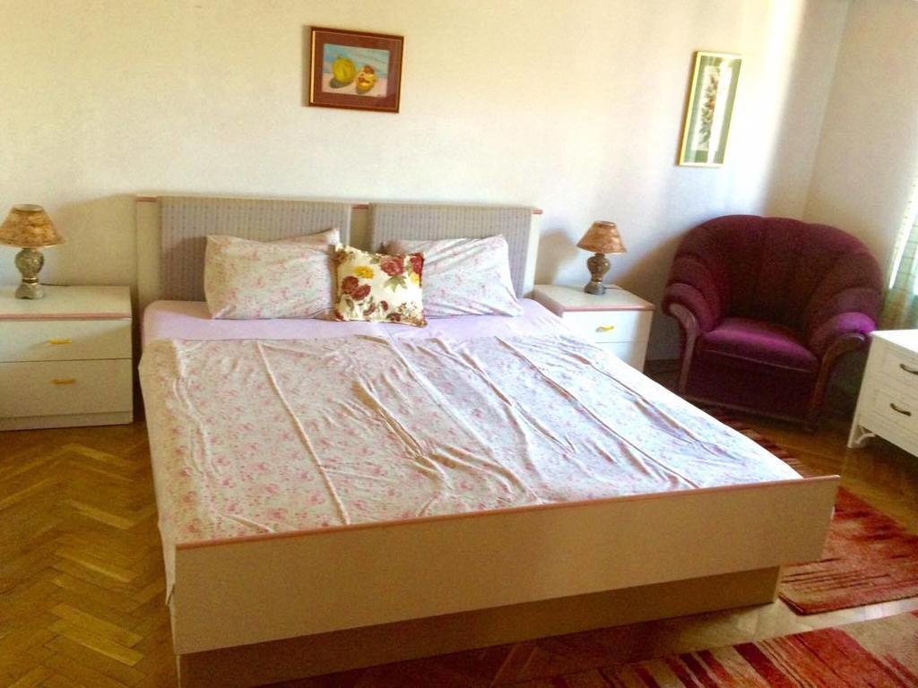 Guest House Vila Eli 헤르섹 외부 사진