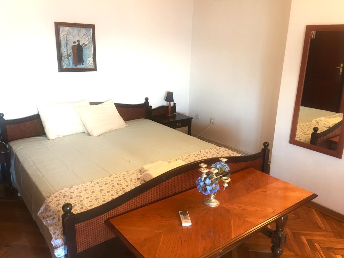 Guest House Vila Eli 헤르섹 외부 사진